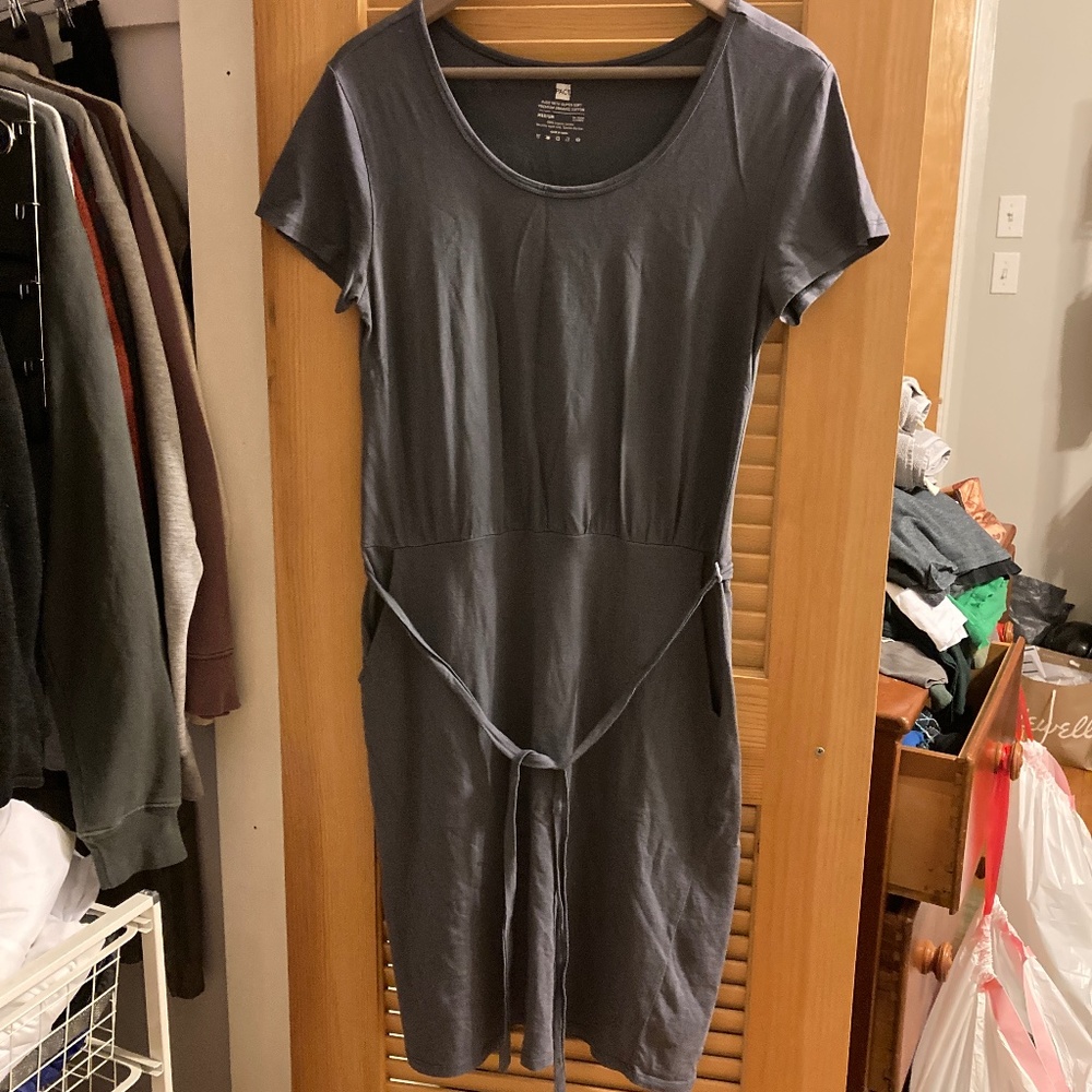 Pact tie waist dress with pockets